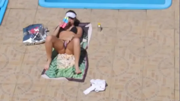 Hot Flagra safada masturbando Piscina Flagged Girl masturbate on the pool clips Clips