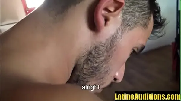 Горячие клипы Красивого натурала-латиноамериканца трахнули без презерватива в видео от первого лица Клипы