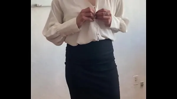 Hot STUDENT FUCKS his TEACHER in the CLASSROOM! Shall I tell you an ANECDOTE? I FUCKED MY TEACHER VERO in the Classroom When She Was Teaching Me! She is a very RICH MEXICAN MILF! PART 2 clips Clips